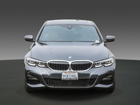 Used 2022 BMW 330e xDrive w/ M Sport Package image 6