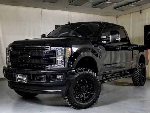 Used 2019 Ford F250 Lariat w/ Lariat Ultimate Package image 5