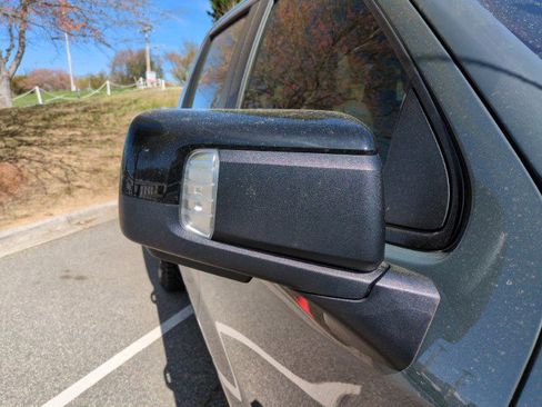 Used 2025 Chevrolet Silverado 1500 ZR2 w/ Technology Package image 50