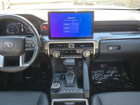Used 2024 Toyota Tacoma 4x4 Double Cab image 19
