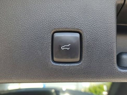 Used 2021 Ford Escape SEL w/ SEL Stealth AWD Package image 11