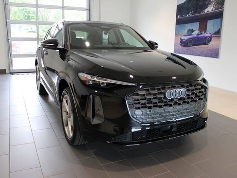 New 2025 Audi Q5 2.0T Premium Plus image 2