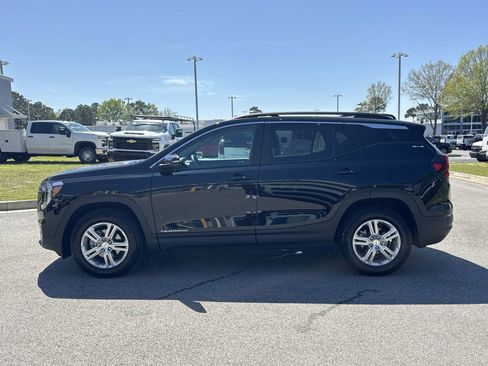 Certified 2024 GMC Terrain SLE w/ Driver Convenience Package image 7