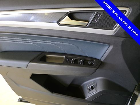 Used 2021 Volkswagen Atlas Cross Sport SEL R-Line image 29