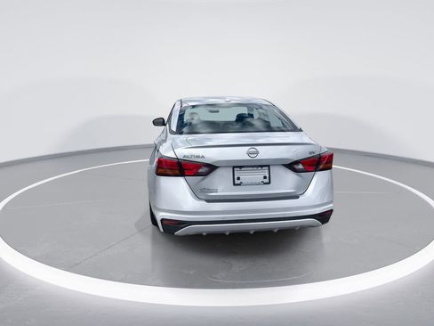 Used 2023 Nissan Altima 2.5 SV image 7