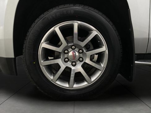 Used 2019 GMC Yukon Denali w/ Open Road Package AWD/4WD image 13