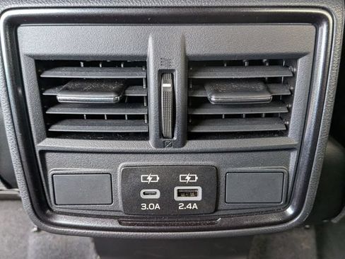 Used 2025 Subaru Forester Limited AWD/4WD image 30