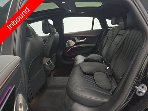 Used 2022 Mercedes-Benz EQS 580 4MATIC Sedan image 5