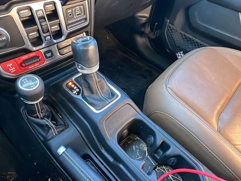 Used 2020 Jeep Wrangler Unlimited Rubicon image 30