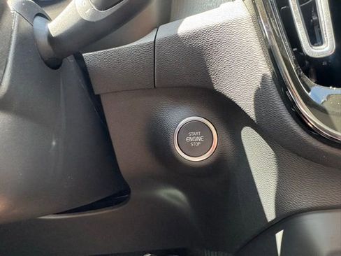 New 2025 Volvo XC40 B5 Core w/ Protection Package image 31