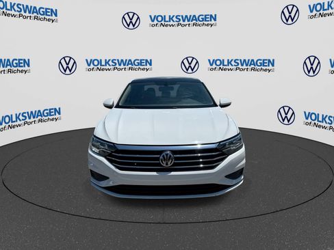 Used 2021 Volkswagen Jetta SE FWD image 17