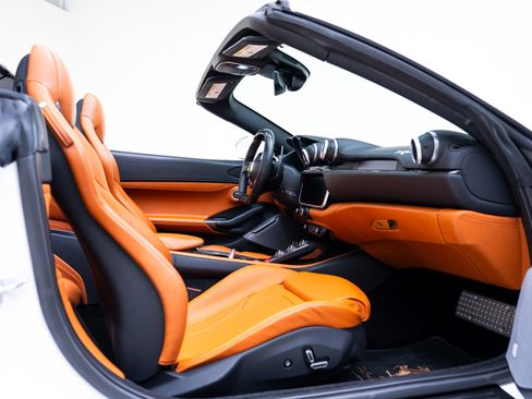 Used 2022 Ferrari Portofino M image 34