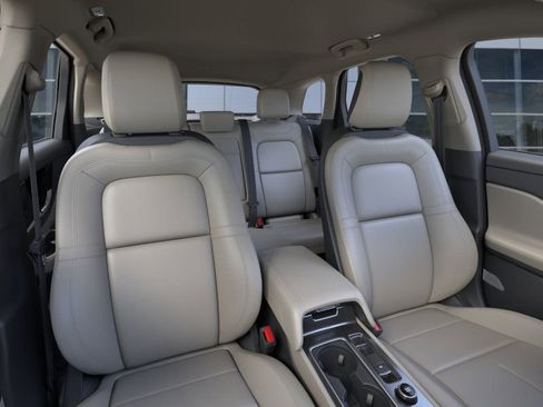 New 2026 Lincoln Corsair Premiere image 32