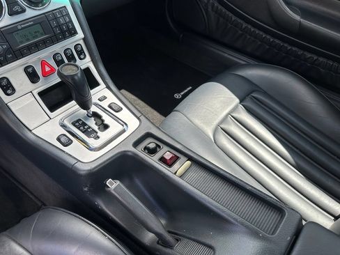 Used 2004 Mercedes-Benz SLK 230 image 17