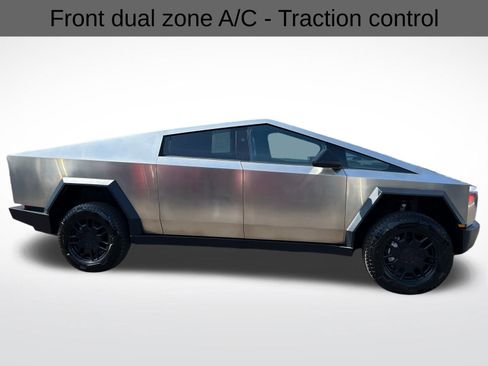 Used 2024 Tesla Cybertruck AWD Crew Cab image 14