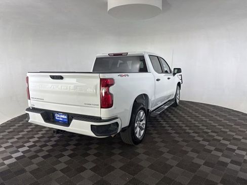 Used 2025 Chevrolet Silverado 1500 Custom image 10