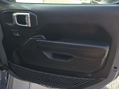 Used 2021 Jeep Gladiator Mojave w/ Trailer Tow Package image 16