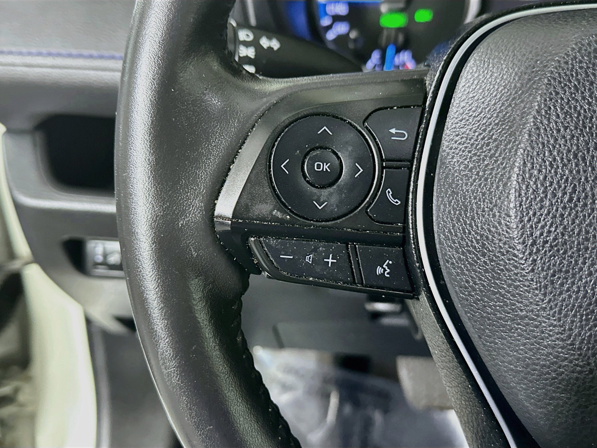 Certified 2022 Toyota RAV4 SE AWD/4WD image 16