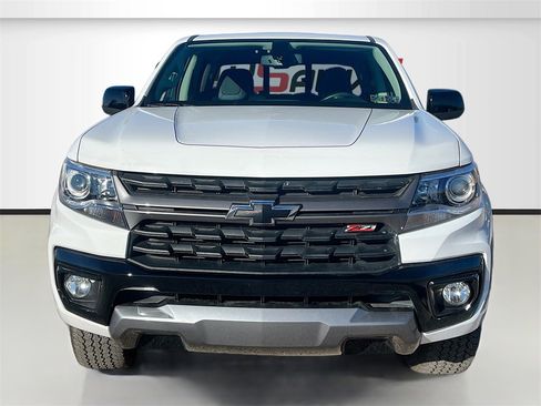 Used 2022 Chevrolet Colorado Z71 image 2
