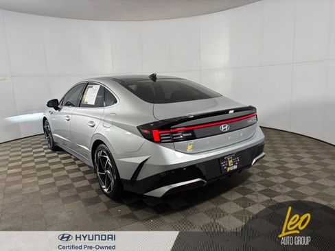 Used 2025 Hyundai Sonata SEL FWD image 4