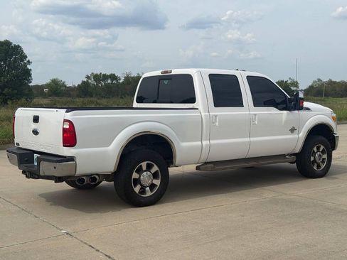 Used 2011 Ford F250 Lariat w/ Chrome Pkg AWD/4WD image 4