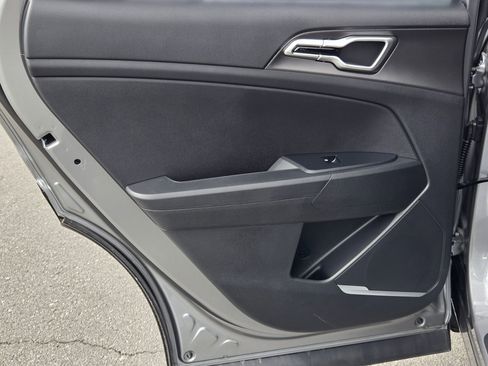 New 2026 Kia Sportage LX image 24