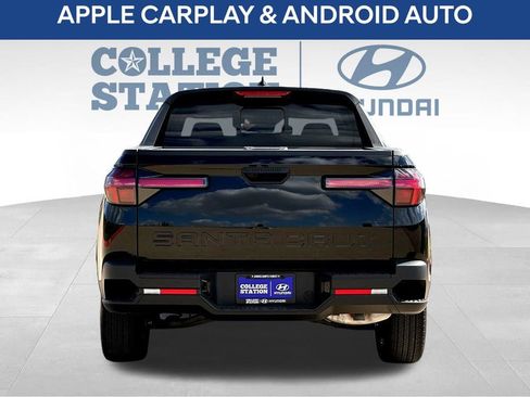 Used 2025 Hyundai Santa Cruz SEL image 9