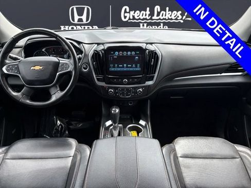 Used 2019 Chevrolet Traverse Premier w/ Driver Confidence II Package FWD image 11