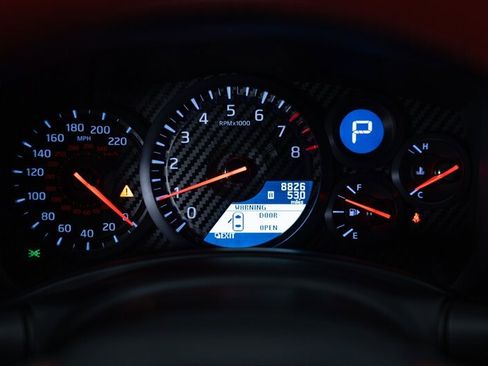 Used 2021 Nissan GT-R Premium AWD/4WD image 17