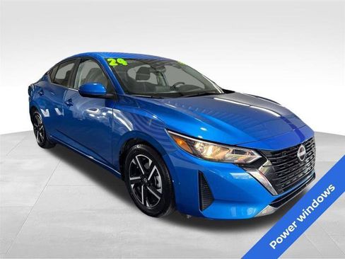 Used 2024 Nissan Sentra SV FWD image 3
