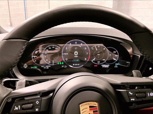 New 2026 Porsche Cayenne S image 17