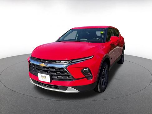 Used 2025 Chevrolet Blazer LT image 7