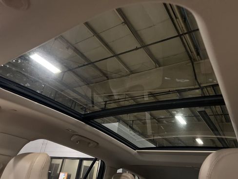 Used 2020 Lincoln Aviator Reserve w/ Equipment Group 201A image 17