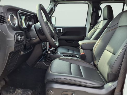 New 2026 Jeep Gladiator Sport image 8