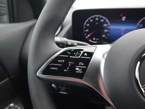 New 2025 Mercedes-Benz GLA 250 4MATIC image 22