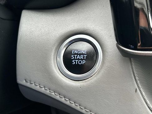 Used 2021 Toyota Highlander XLE image 33