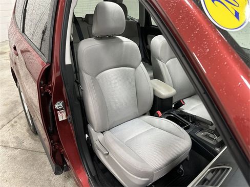 Used 2016 Subaru Forester 2.5i Premium w/ All-Weather Package image 26