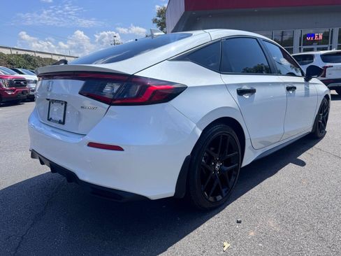 Used 2024 Honda Civic Sport image 3