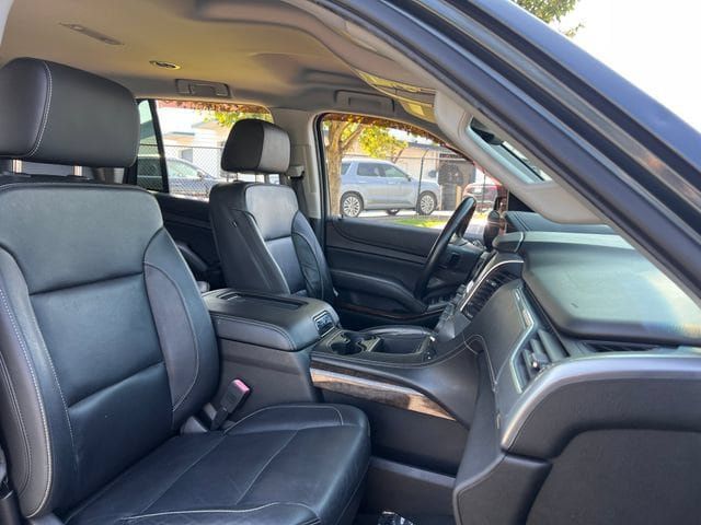 Used 2019 Chevrolet Tahoe LT w/ Off-Road Package AWD/4WD image 27