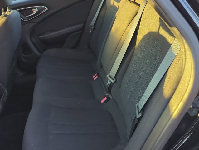 Used 2015 Chrysler 200 Limited w/ Convenience Group FWD image 21