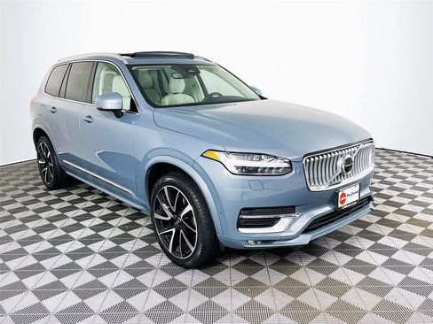 Used 2023 Volvo XC90 B6 Plus w/ Protection Package image 1