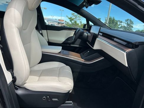 Used 2022 Tesla Model X AWD/4WD image 29