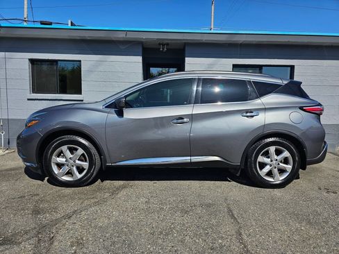 Used 2018 Nissan Murano SV AWD/4WD image 2