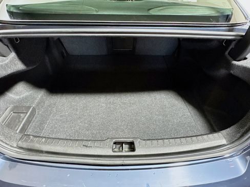 Used 2024 Volvo S60 B5 Core image 24