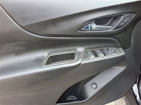 Certified 2021 Chevrolet Equinox LT image 10