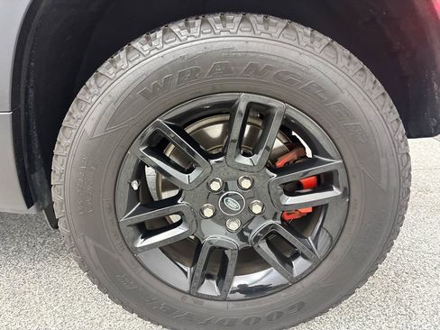 Used 2020 Land Rover Defender 110 X AWD/4WD image 31