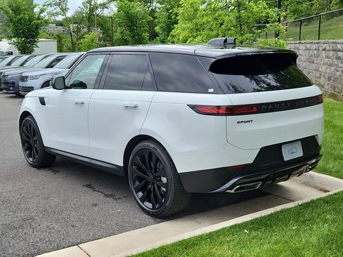 New 2026 Land Rover Range Rover Sport SE AWD/4WD image 12