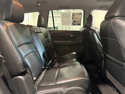 Used 2018 Honda Pilot Touring image 35