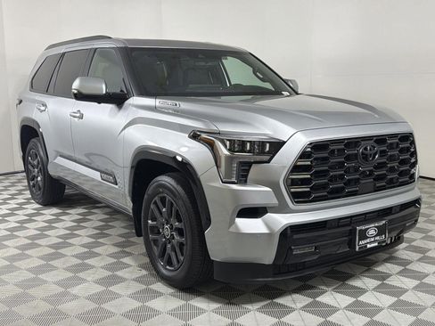 Used 2024 Toyota Sequoia Platinum image 7