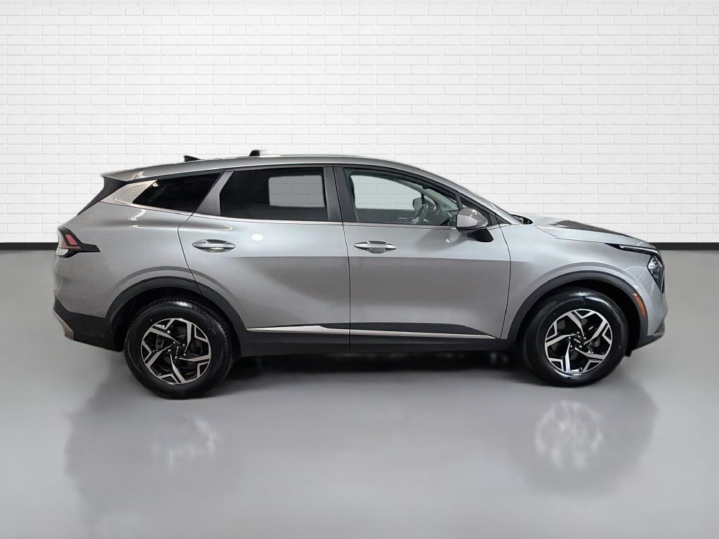 Used 2023 Kia Sportage LX AWD/4WD image 10